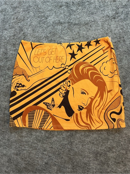 House of Sunny Dresses & Skirts - House of Sunny Graphic Pop-Art Orange Mini Skirt Size 4